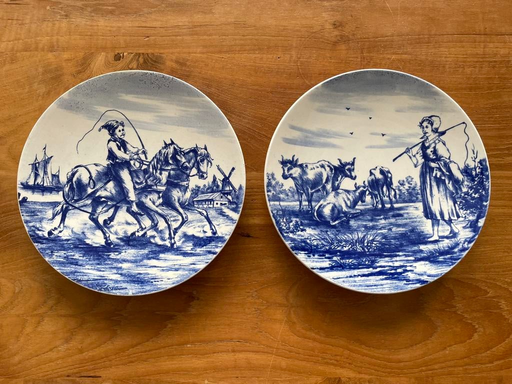 2 Villeroy & Boch wandborden met een blauw landschapsmotief, Antiek en Kunst, Ophalen of Verzenden