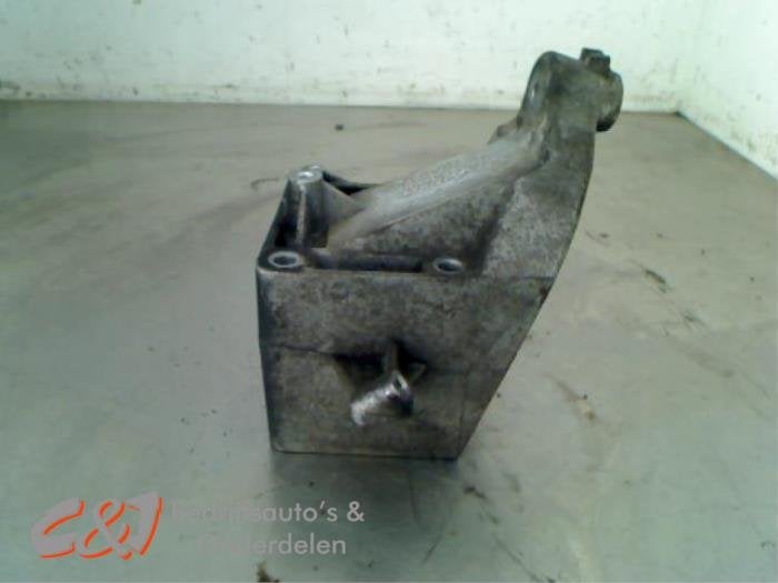 Support moteur d'un Mercedes Sprinter, 3 mois de garantie, Utilisé, -, -