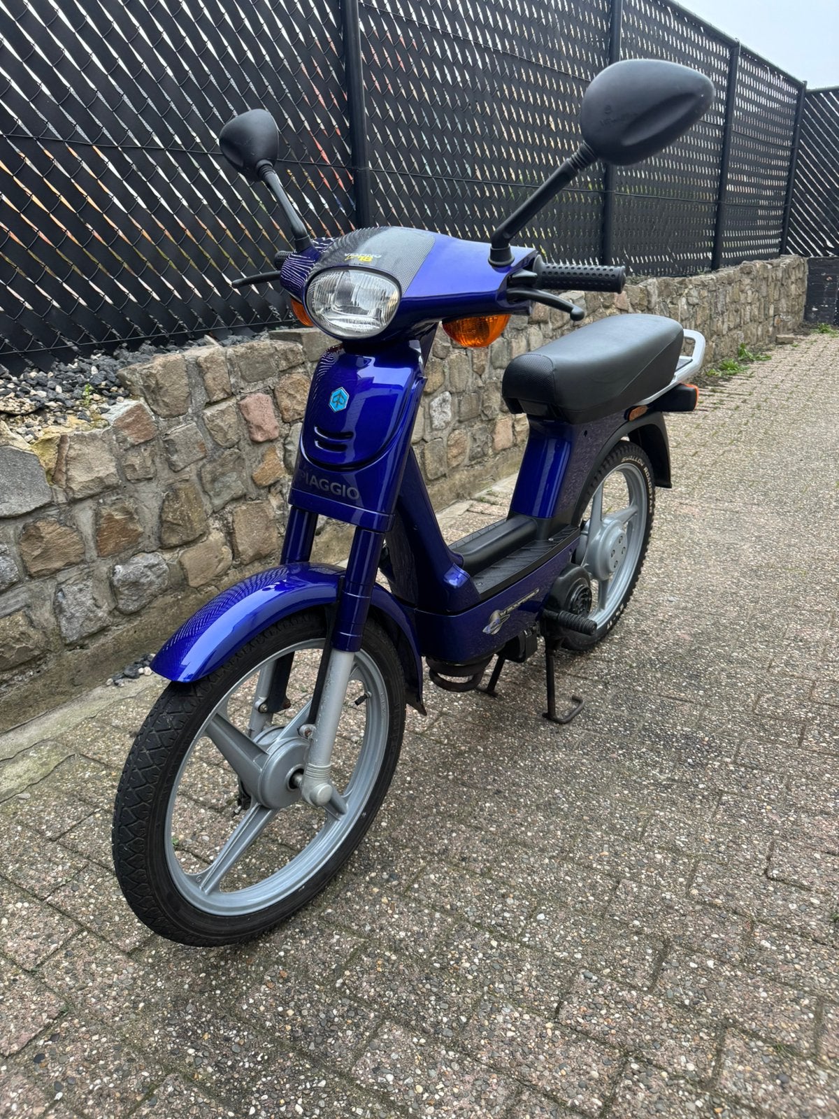 Piaggio Vestino, Ophalen, Zo goed als nieuw, Benzine