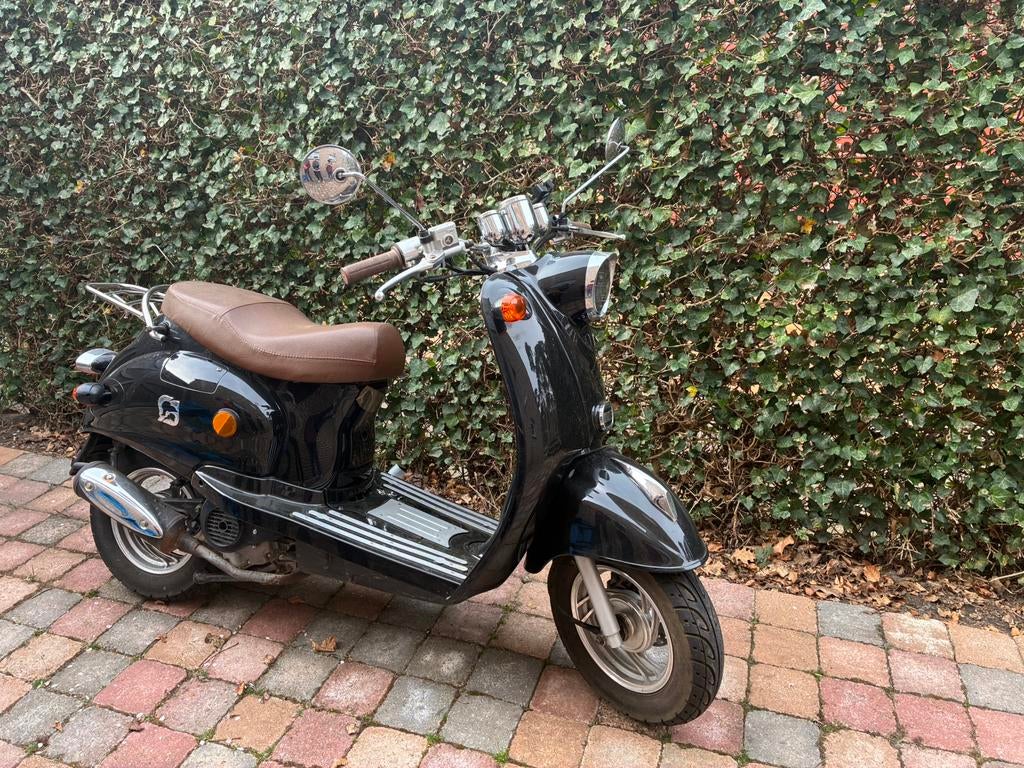 Minerva retro Scooter - opknapper - rijdend, Fietsen en Brommers, Gebruikt, Benzine, Ophalen, Overige merken
