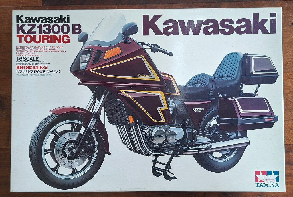 Tamiya Kawasaki KZ1300B Touring 1:6 vintage, Ophalen of Verzenden, Zo goed als nieuw, Tamiya, Groter dan 1:32