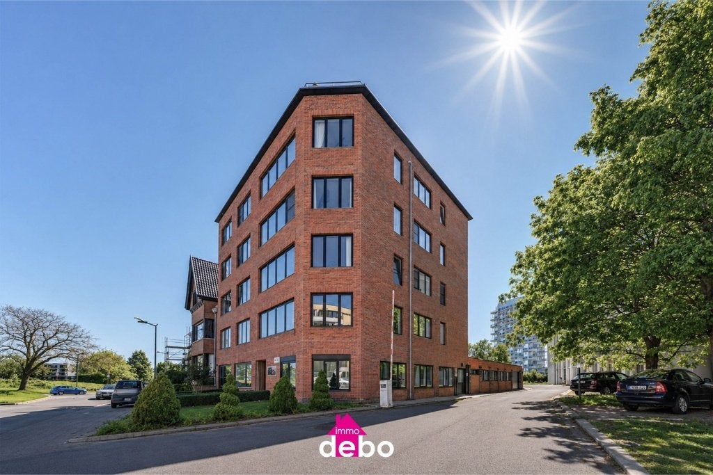 Geef jouw zaak een vliegende start in Kortrijk, Kortrijk, Province de Flandre-Occidentale, Jusqu'à 200 m², 491 UC