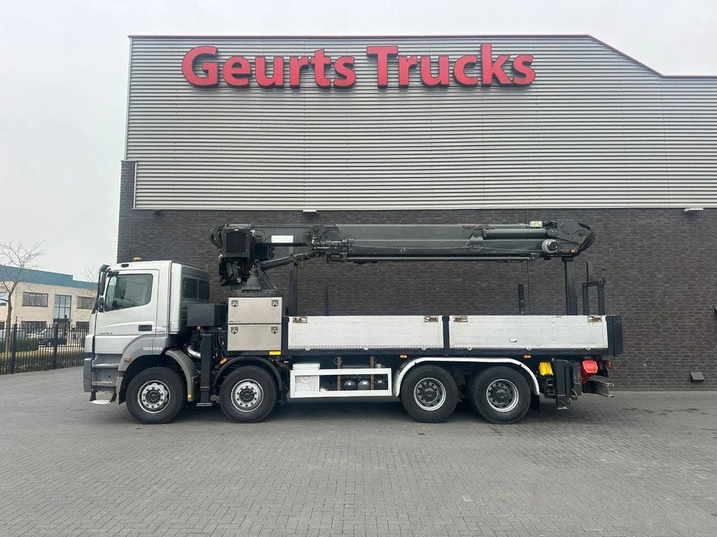 Mercedes-Benz Axor 3243 8X4 BB + MKG HMK 350 + JIB MONTAGEKR, Euro 5, Mercedes-Benz, Diesel, Zilver of Grijs