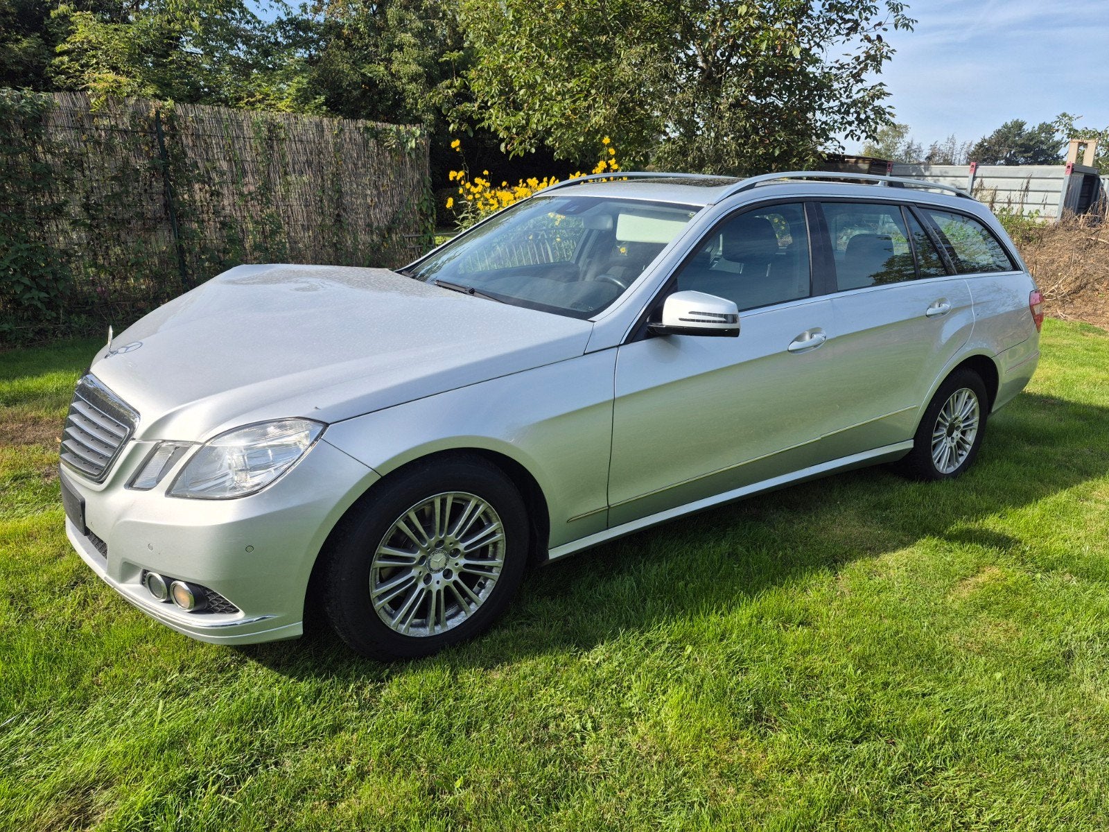 Mercedes E220cdi Automaat 11/2011 Met schade, Auto's, Automaat, Euro 5, Zwart, 4 cilinders