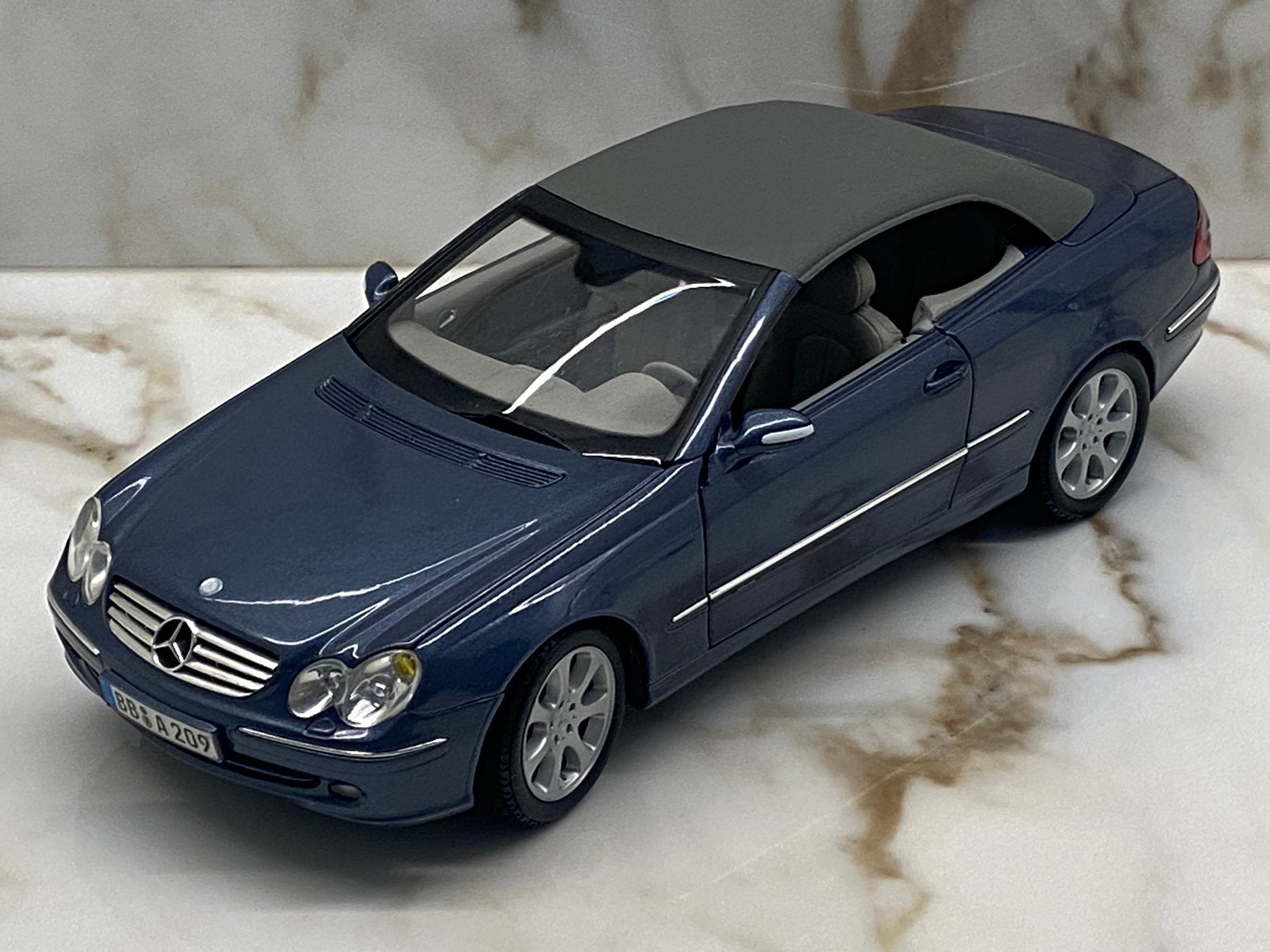 Kyosho Mercedes-Benz CLK Coupé - 1:18, Hobby en Vrije tijd, Ophalen of Verzenden, Gebruikt, Auto, Kyosho