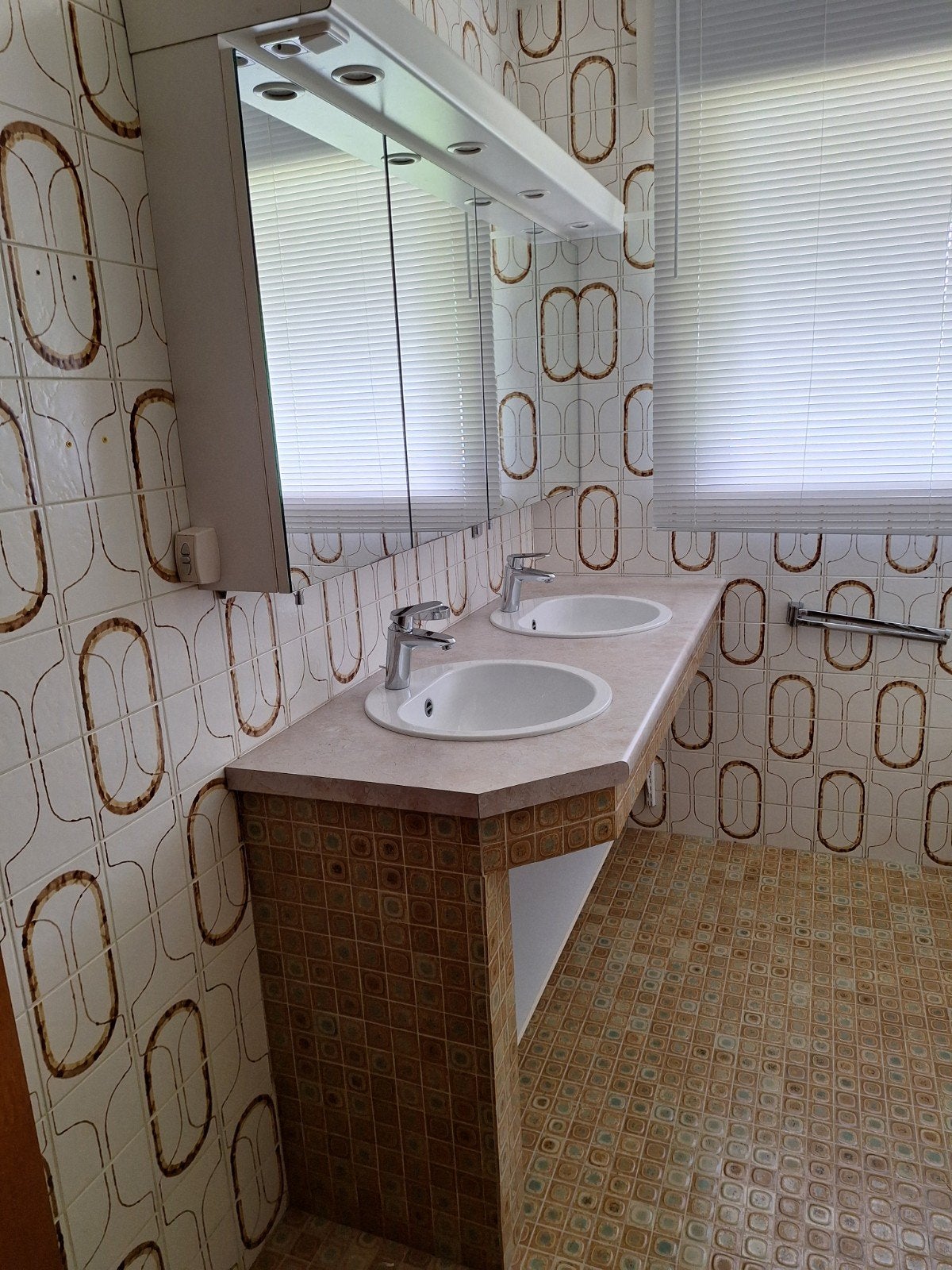 Volledige badkamer, Maison & Meubles, Salle de bain | Salle de bain complète, Utilisé, Avec baignoire, Avec douche, Enlèvement
