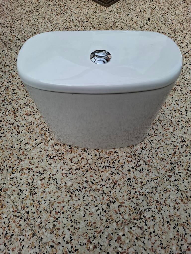 Porcelain wc reservoir, Ophalen