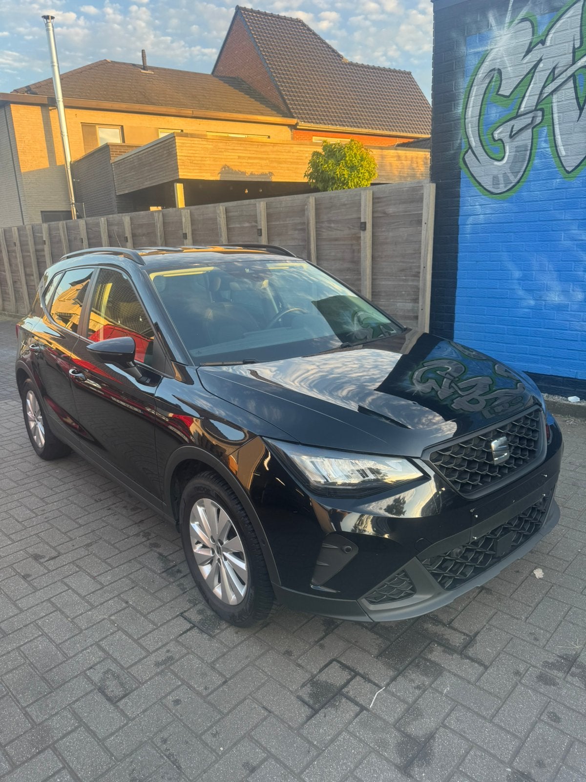 seat arona 2024 automaat benzine, Autos, Essai à domicile, Achat, Noir, 5 portes