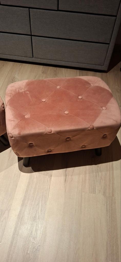 Poufs Old Rose en parfait état, Enlèvement