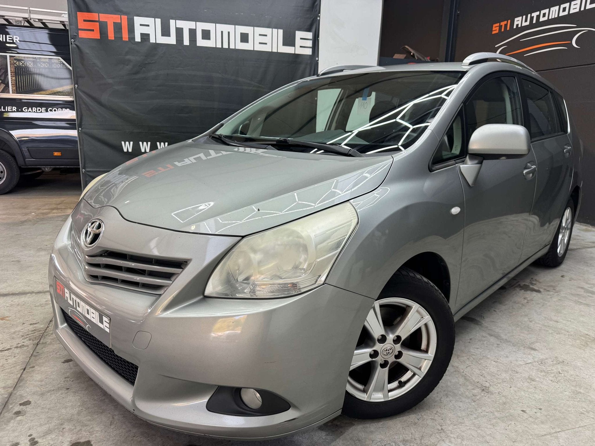 Toyota Verso * EXPORT MARCHAND *, Autos, 139 g/km, 93 kW, Entreprise, https://public.car-pass.be/vhr/168a3aca-4a03-4fc0-becd-78a60f82b239