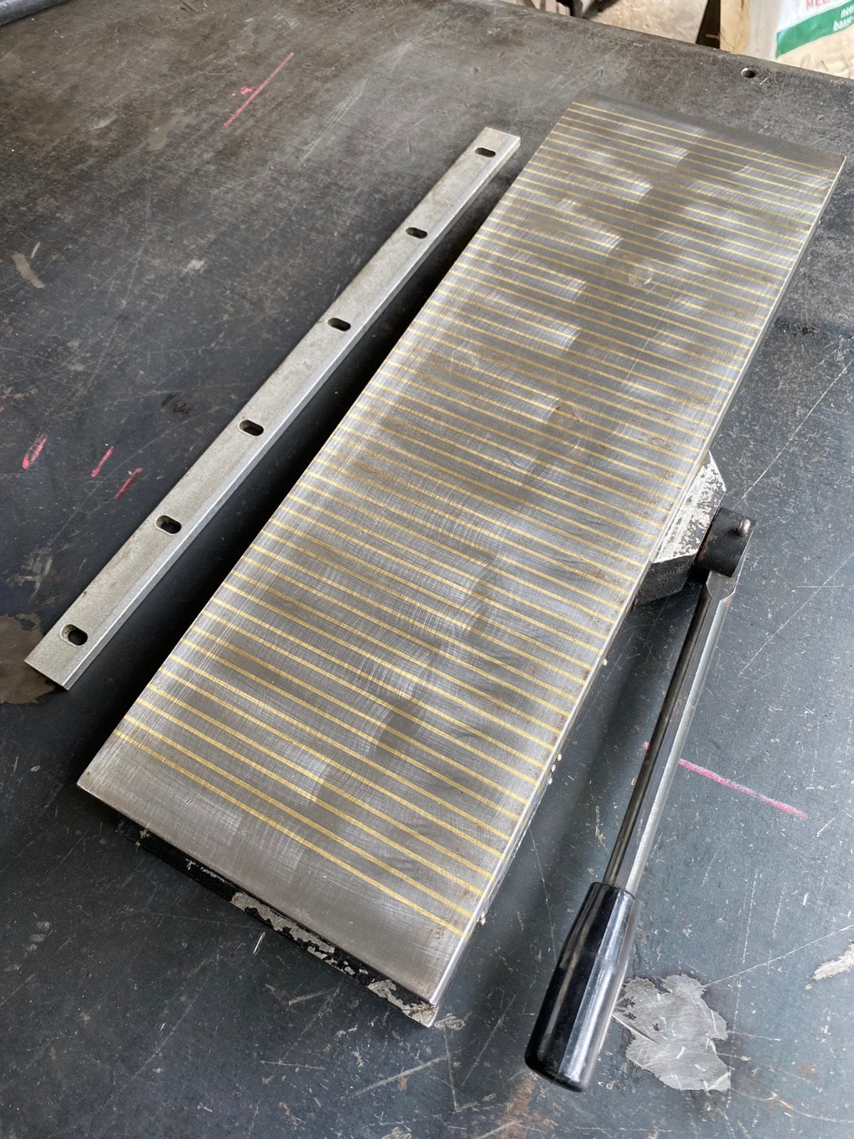 Magneettafel 450 x 150 mm, Doe-het-zelf en Bouw, Gereedschap | Slijpmachines, Ophalen, Gebruikt, Werkbankslijpmachine