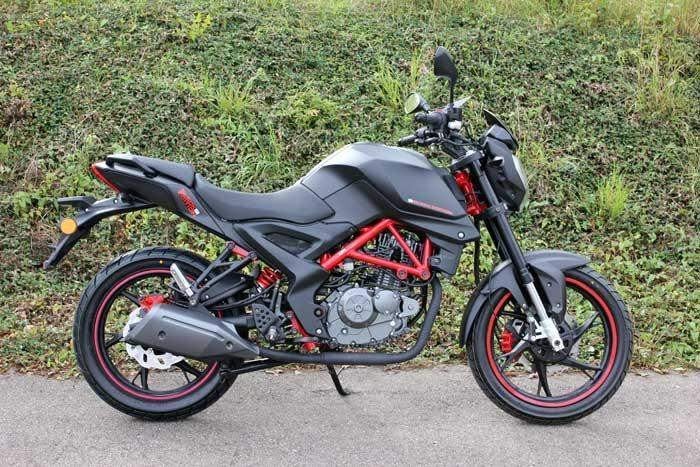 op zoek naar originele uitlaat ksr grs 125 cc, Fietsen en Brommers, Brommers | Derbi, Ophalen of Verzenden
