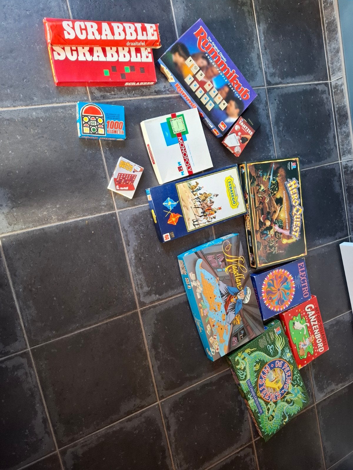 Verschillende gezelschap spellen, Enlèvement ou Envoi
