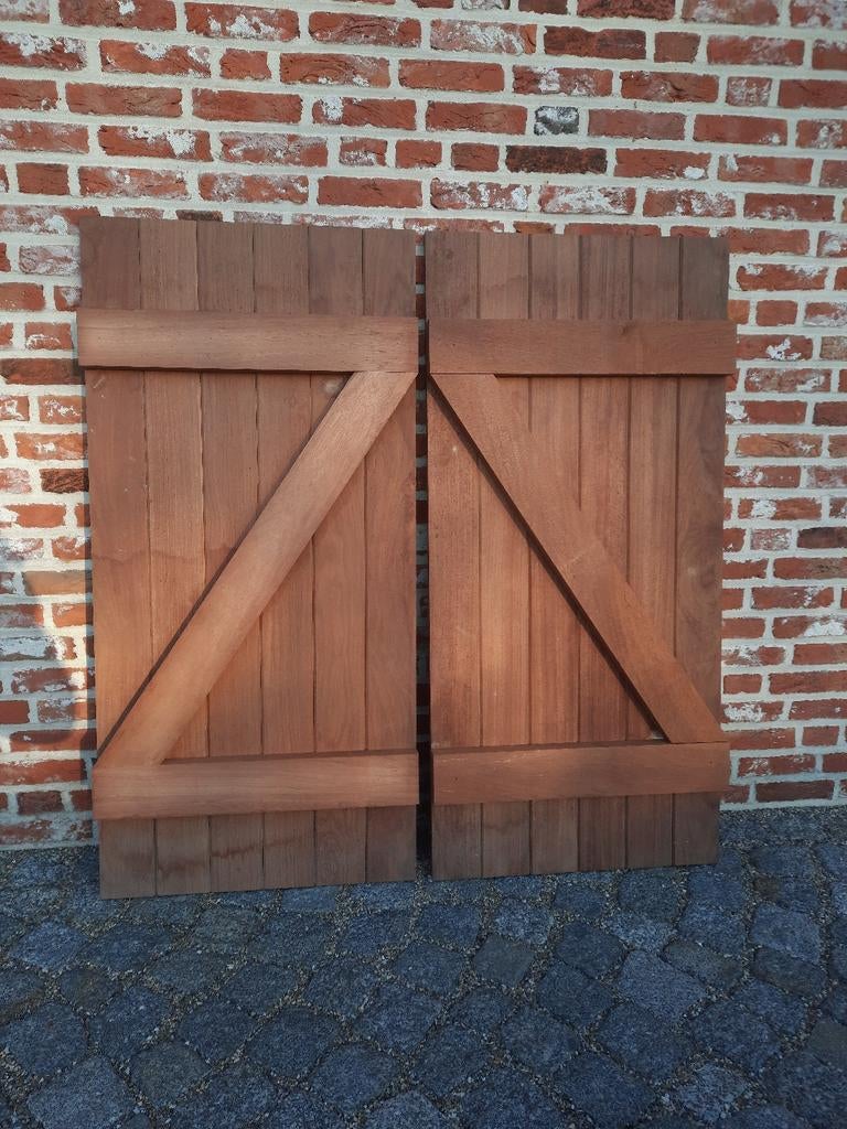 Luikjes in afzelia hout., Ophalen, Hout