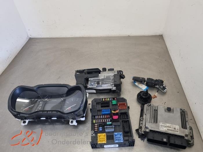 Kontaktslot + computer van een Citroen Berlingo, Gebruikt, -, Ophalen of Verzenden, -
