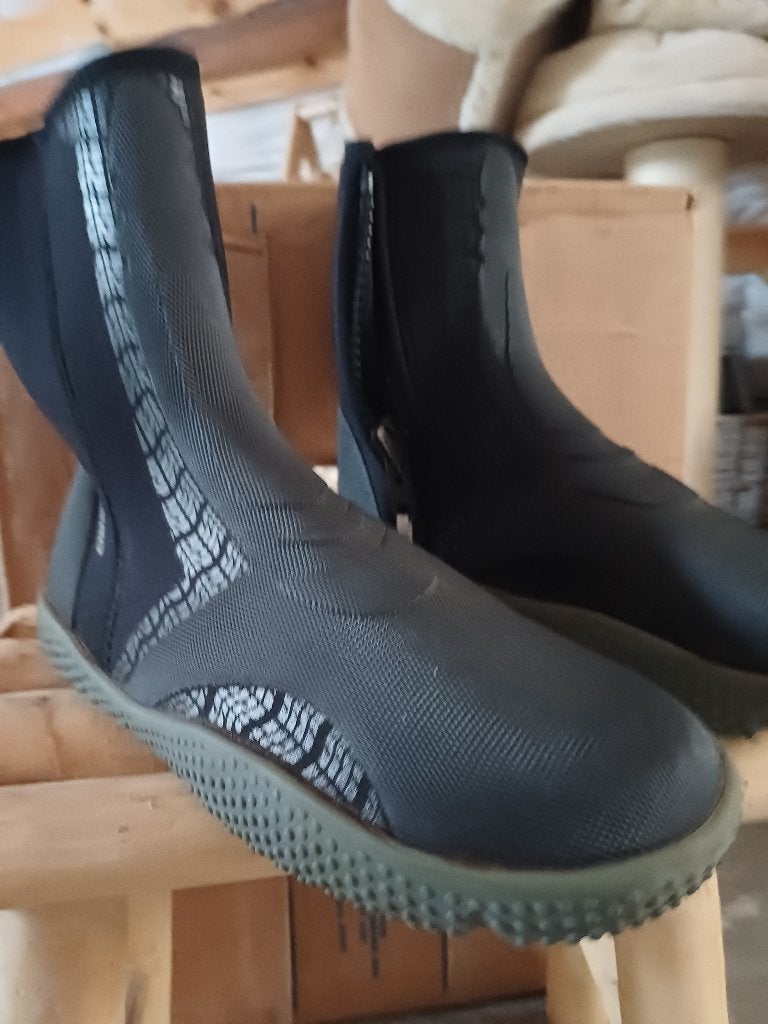 Zwemschoenen, Sports nautiques & Bateaux, Comme neuf, Homme, Chaussures de voile ou de surf, Enlèvement