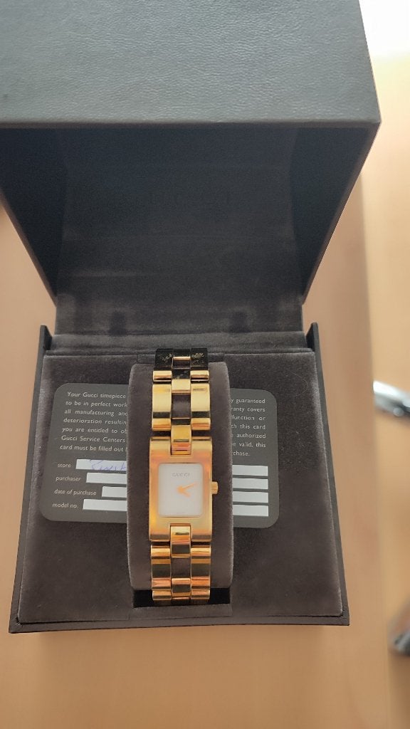 Montre Gucci 2305L en or pour femme, Bijoux, Sacs & Beauté, Montres | Femmes, Montre-bracelet, Autres marques, Enlèvement ou Envoi