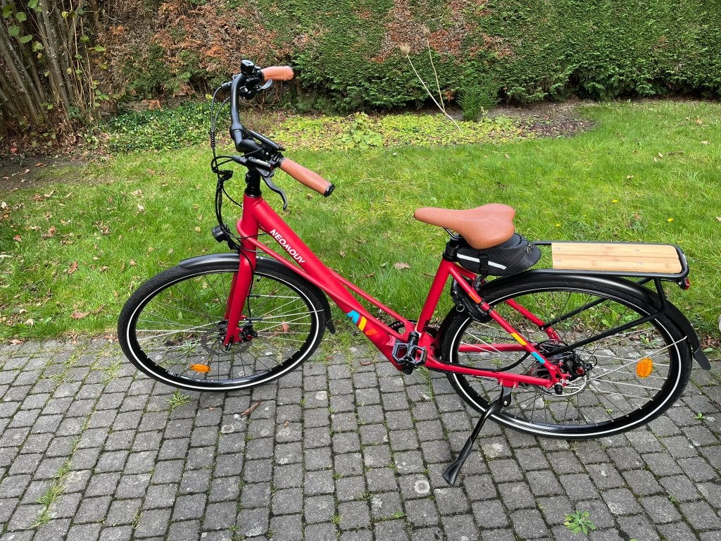 lichtgewicht dames e-bike Neomouv Malva, Zo goed als nieuw, 47 tot 51 cm, 30 tot 50 km per accu, Ophalen