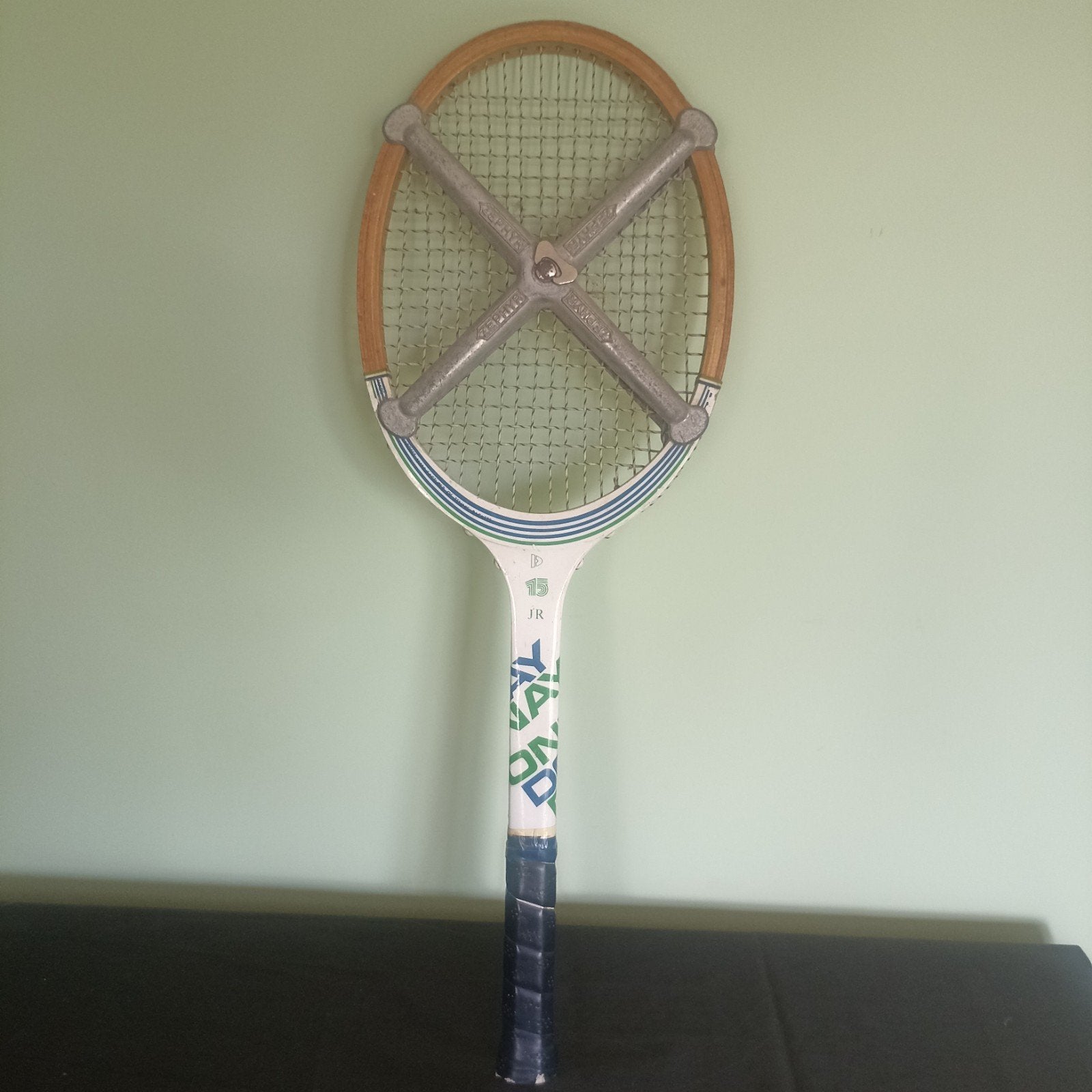 Raquette de tennis Vintage Donnay Junior en bois avec clip, Enlèvement ou Envoi