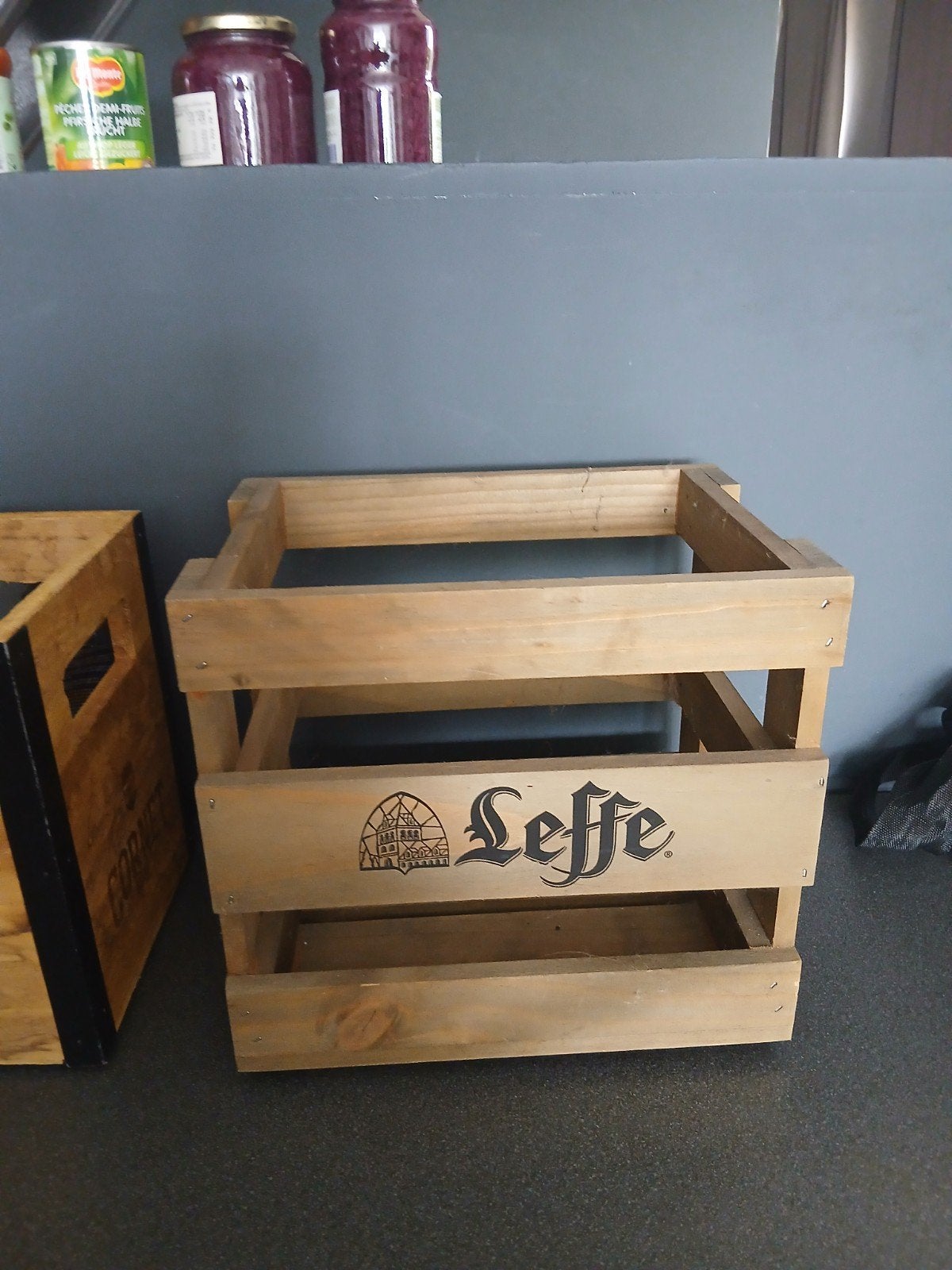 2 kistjes van bier Leffe en Cornet, Ophalen