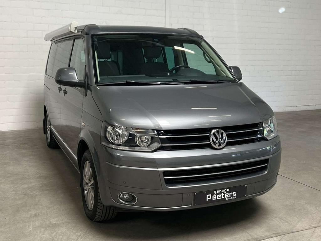 Volkswagen Transporter California DSG / NIEUWE MOTOR!, Auto's, Bestelwagens en Lichte vracht, Euro 5, Stof, 4 cilinders, Volkswagen