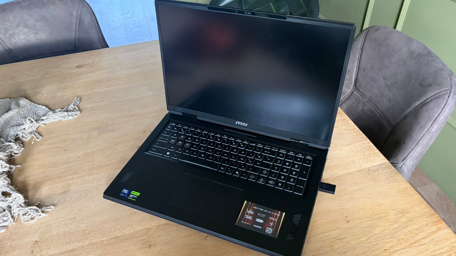 MSI Vector 18 HX AI – RTX 5080 16GB – 240hz, Ophalen, Met videokaart, Zo goed als nieuw, Gaming