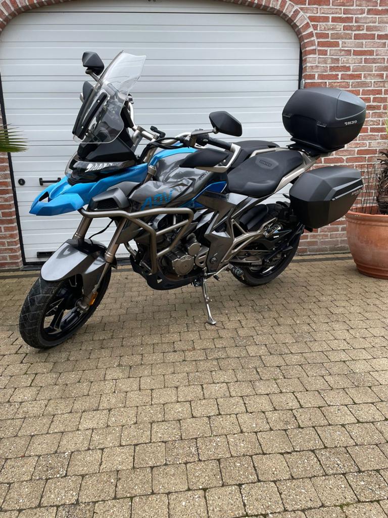 Motor zontes T310, keyless inclusief topcase en 2 zijkoffers, Motoren, Motorrijbewijs A, Gebruikt, 310 cc, Particulier