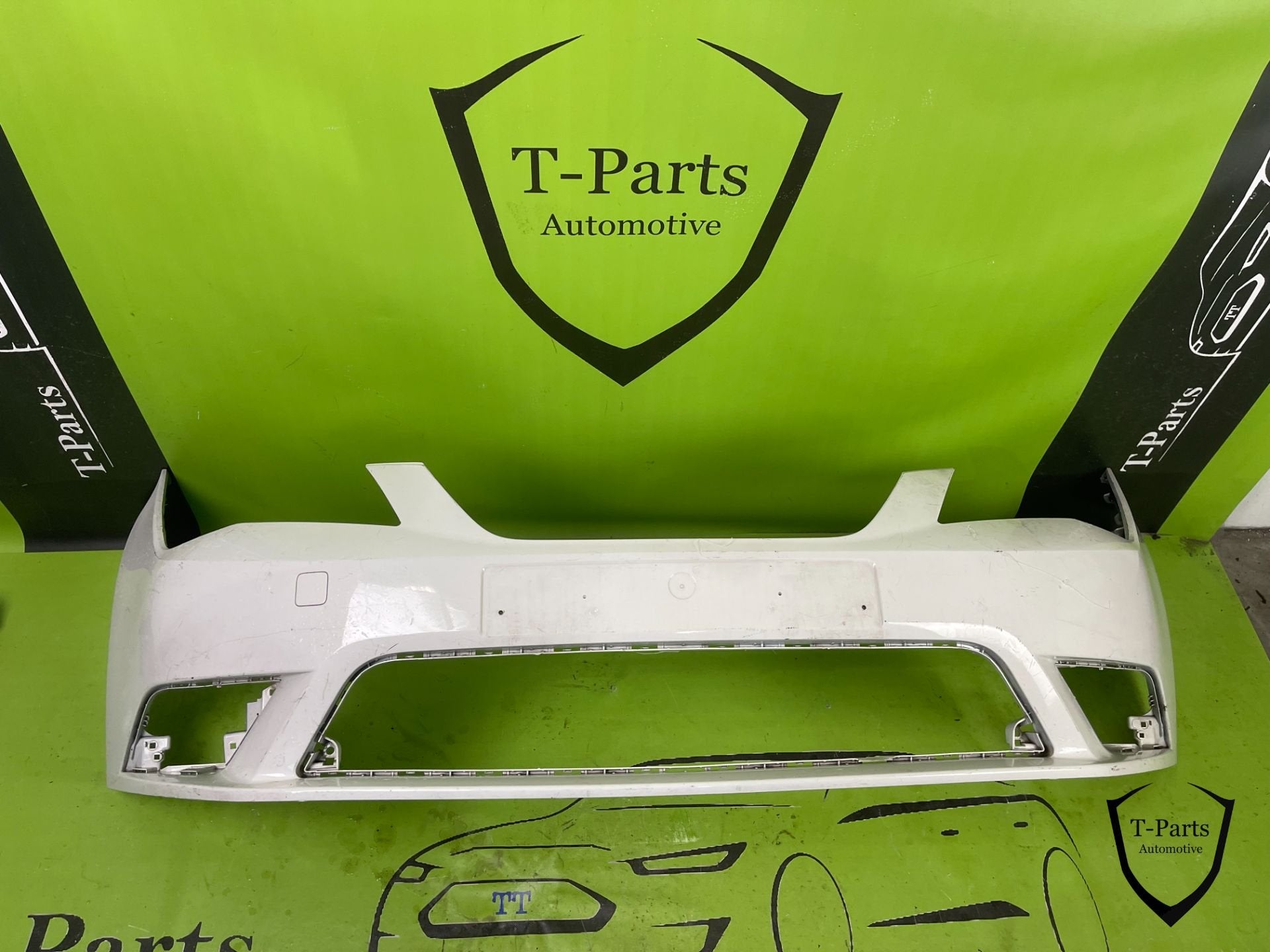 seat leon 5f voorbumper bumper 2012+, Info@fabrikant.eu, Bumper, Seat, Fabrikantstraat 1
1000 AA  Amsterdam