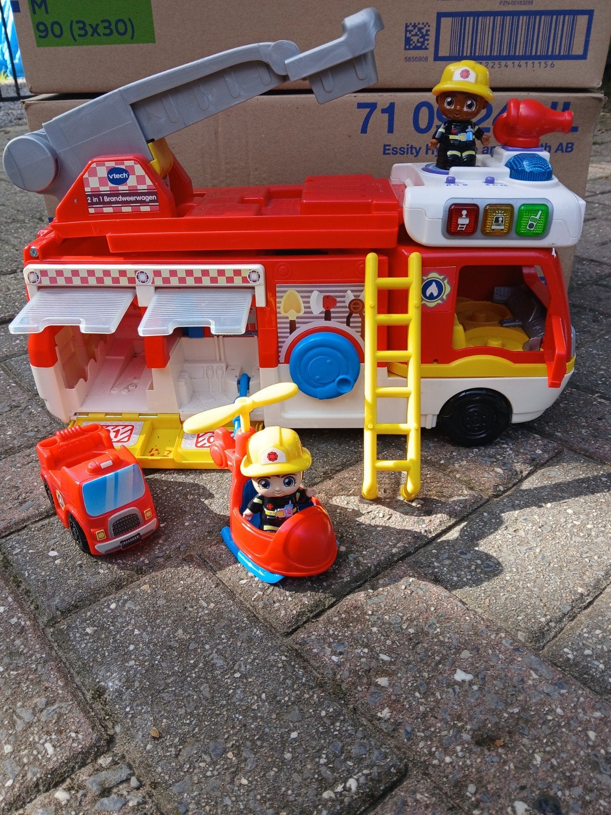 VTech vrolijke vriendjes 2 in 1 brandweerwagen, Enfants & Bébés, Jouets | Fisher-Price, Enlèvement, Utilisé, Set de jeu