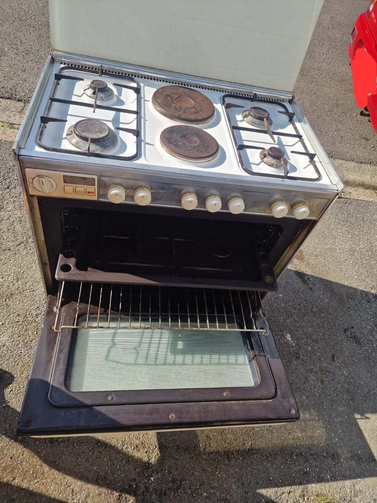 grande cuisinières au gaz bonbonne tecnogas, Elektronische apparatuur, Fornuizen, Ophalen, Gebruikt, 4 kookzones, Gas