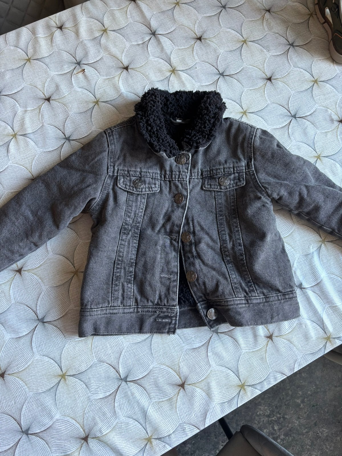 Jeans jas jongen, Kinderen en Baby's, Babykleding | Overige, Ophalen, Zo goed als nieuw