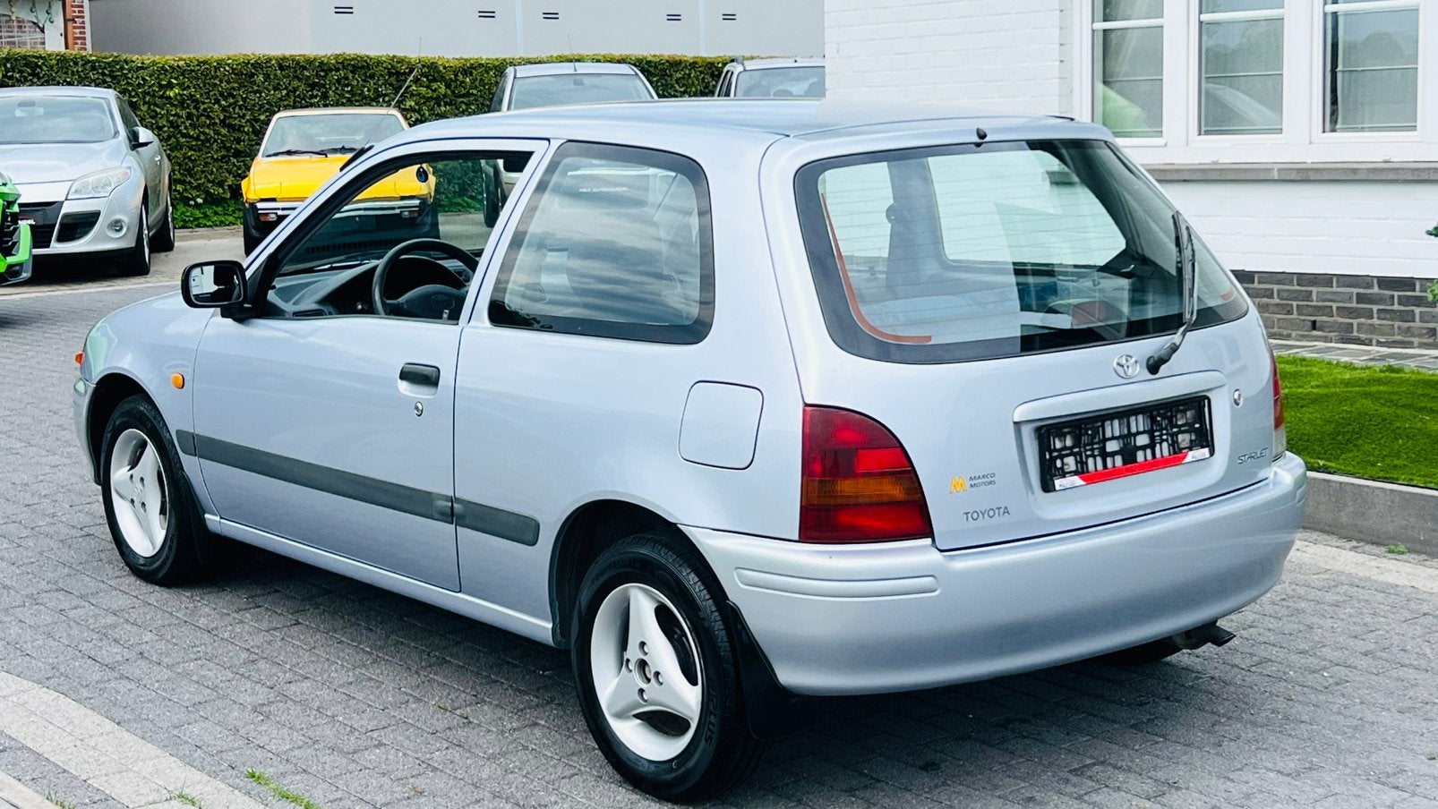 Toyota Starlet 1.3i Benzine * Automaat * Gekeurd, Automaat, Parkeersensor, Starlet, Bedrijf