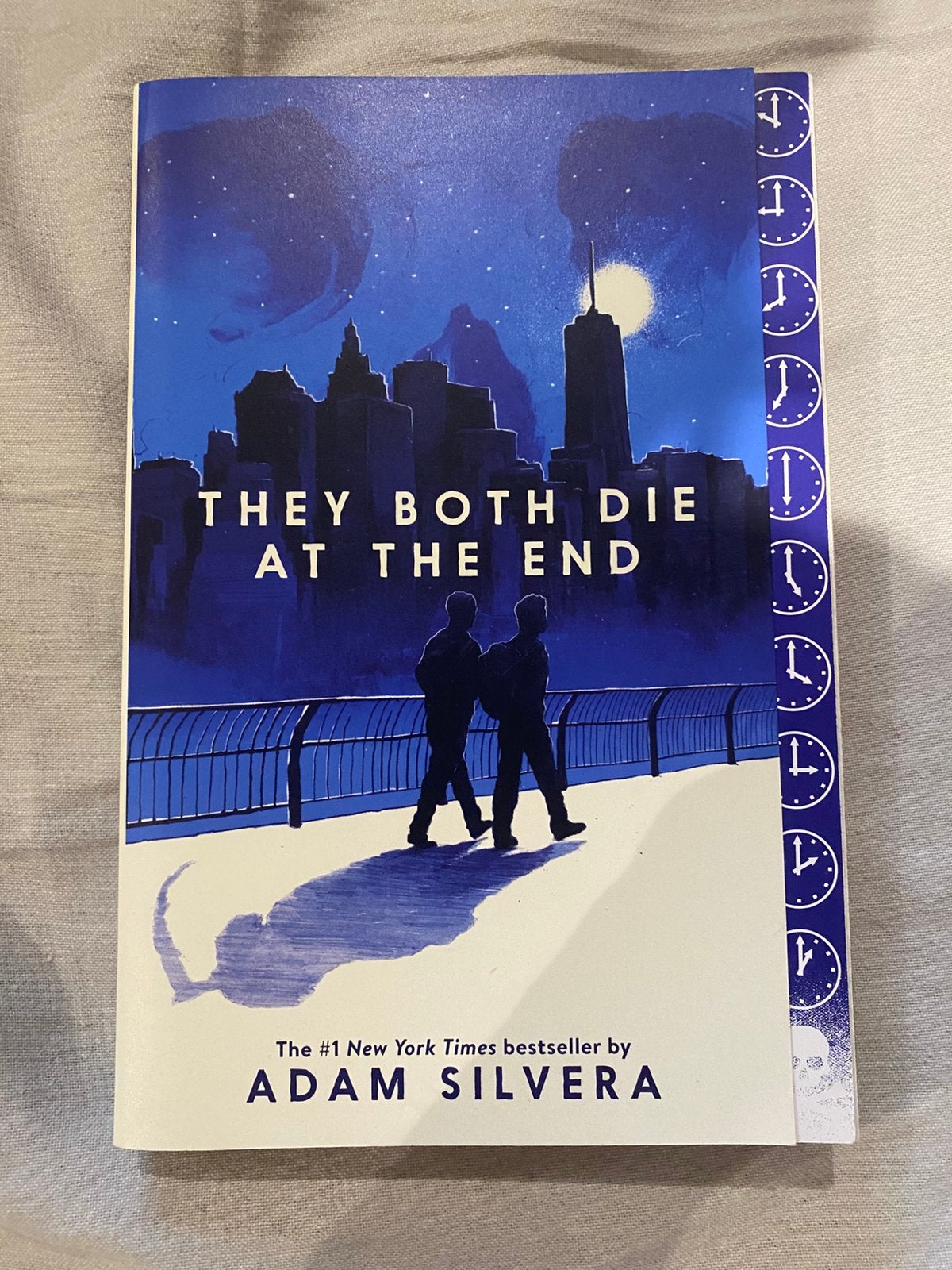 They both die at the end, Ophalen, Zo goed als nieuw, België