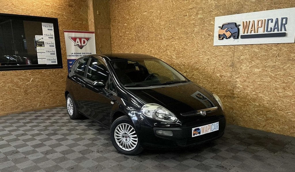 Fiat Punto 1.3d * Garantie 1an * (bj 2010), 4 zetels, Stof, Gebruikt, 4 cilinders