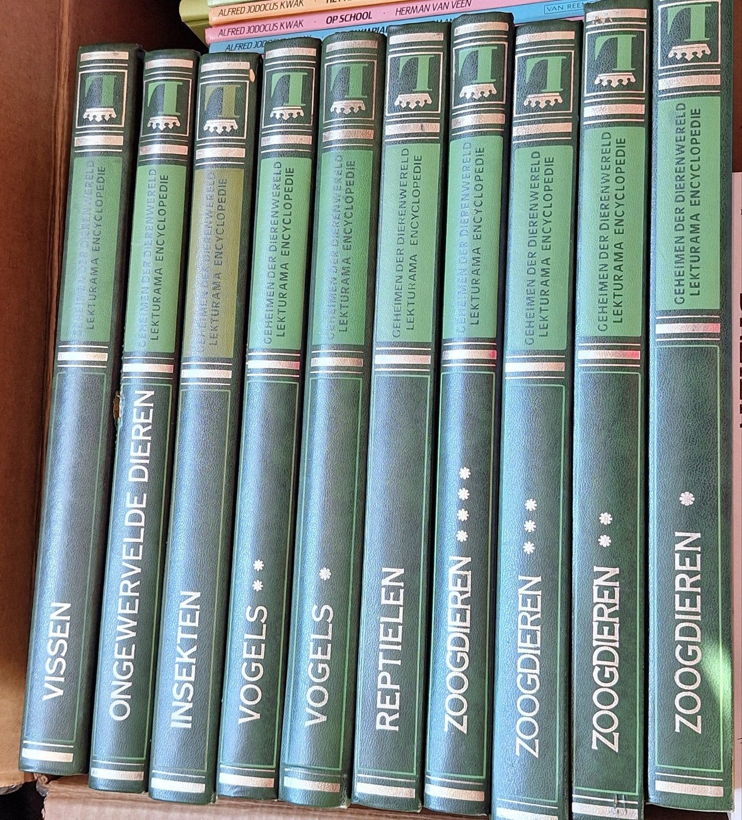 Lecturama Encyclopedie, Boeken, Ophalen