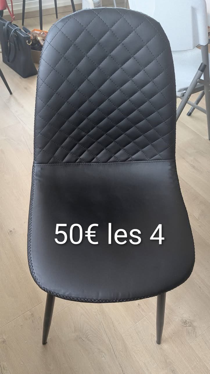 4 chaises imitation cuir, Huis en Inrichting, Stoelen, Ophalen, Zo goed als nieuw, Zwart, Vier