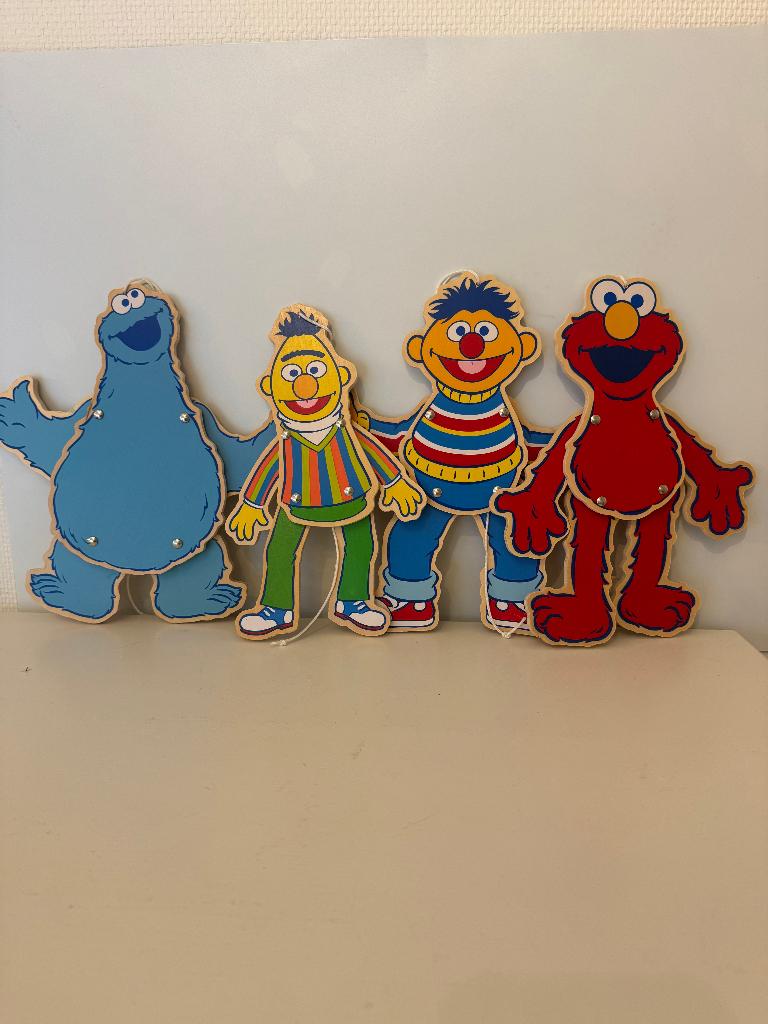 Personnages de dessins animés Sesame Street, Envoi, Neuf