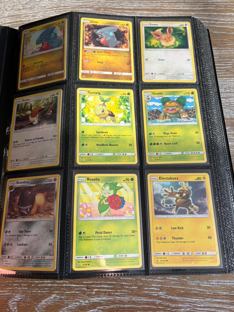 390 Pokemonkaarten Ultra Prism mint condition!, Ophalen of Verzenden, Zo goed als nieuw, Meerdere kaarten