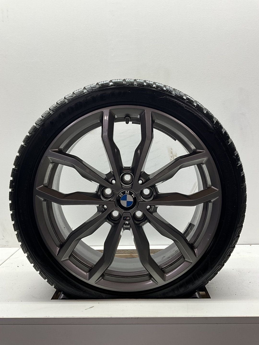 18’’ BMW 1 SERIE F40 F41 VELGEN WINTERBANDEN ORIG TPMS 711M, Autos : Pièces & Accessoires, Pneus & Jantes, Pneus et Jantes, Pneus hiver