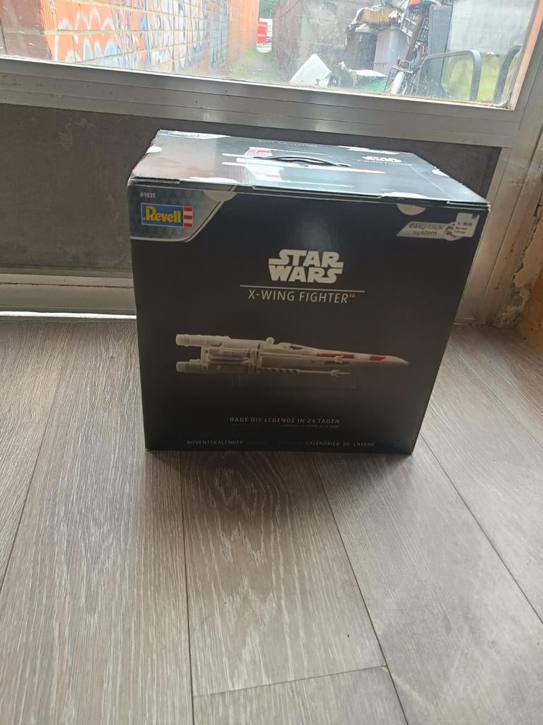 Star wars ruimteschip, Enlèvement