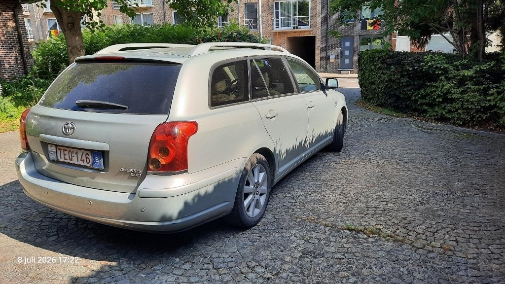 toyota avensis, Autos, Cuir, Avensis, Beige, 5 portes