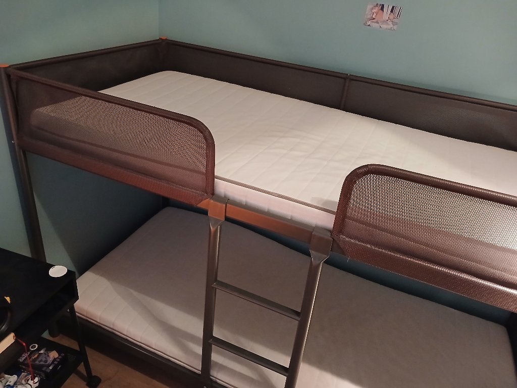 Stapelbed te koop inclusieff 2 matrassen., Huis en Inrichting, Slaapkamer | Stapelbedden en Hoogslapers, Ophalen, 90 cm, Tweepersoons