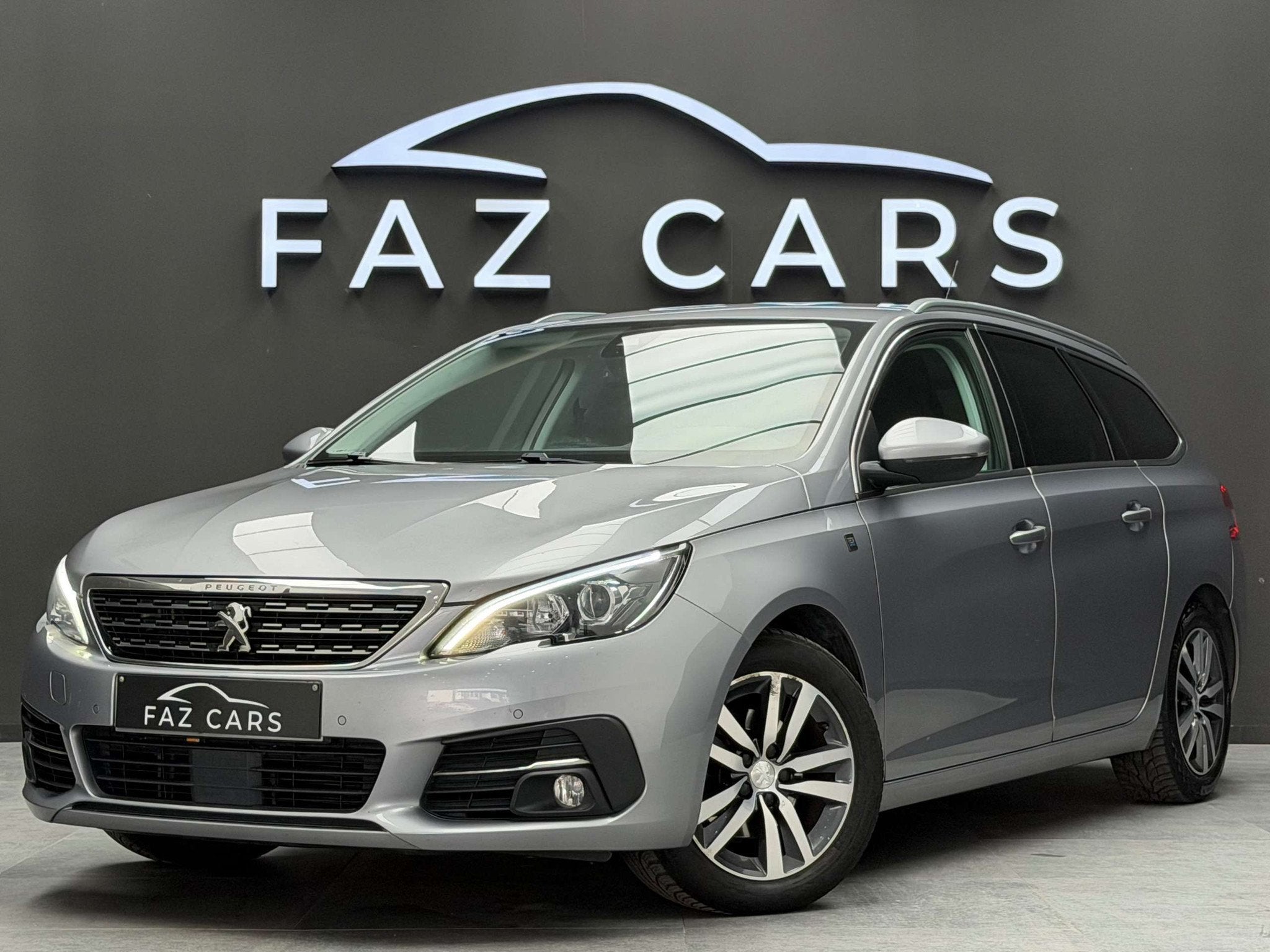 Peugeot 308 SW 1.2 PureTech Allure * 1ER PROP + GARANTIE *, Autos, Argent ou Gris, Achat, Euro 6, Entreprise