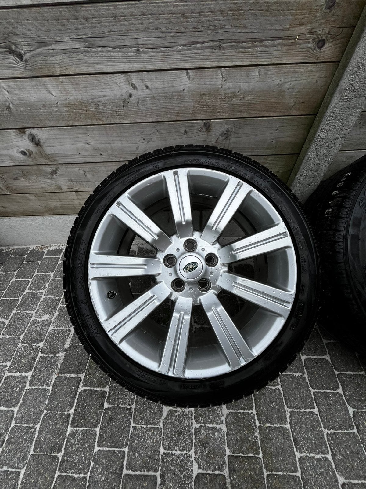 Originele Range Rover Sport OEM velgen + heel goede banden, Ophalen, Band(en)