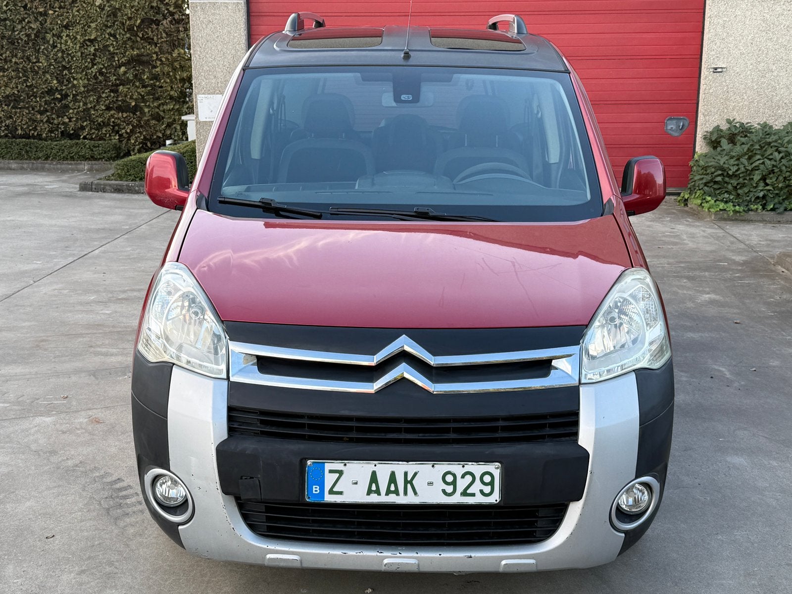 Citroën Berlingo XTR Panorama 1.6hdi, Auto's, Voorwielaandrijving, Dealer onderhouden, Parkeersensor, Zwart