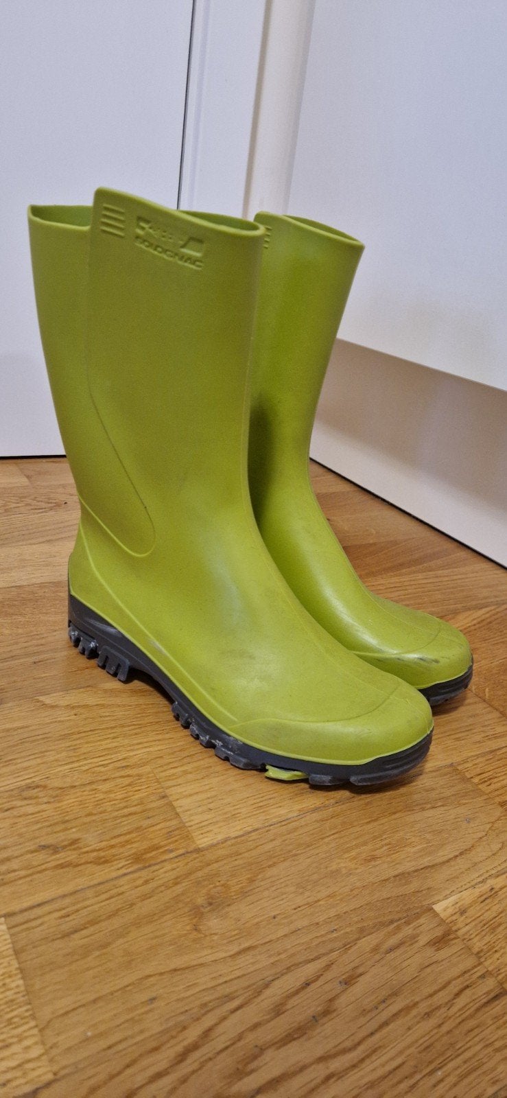 Bottes pluie Decathlon vertes 38, Enfants & Bébés, Enlèvement, Bottes