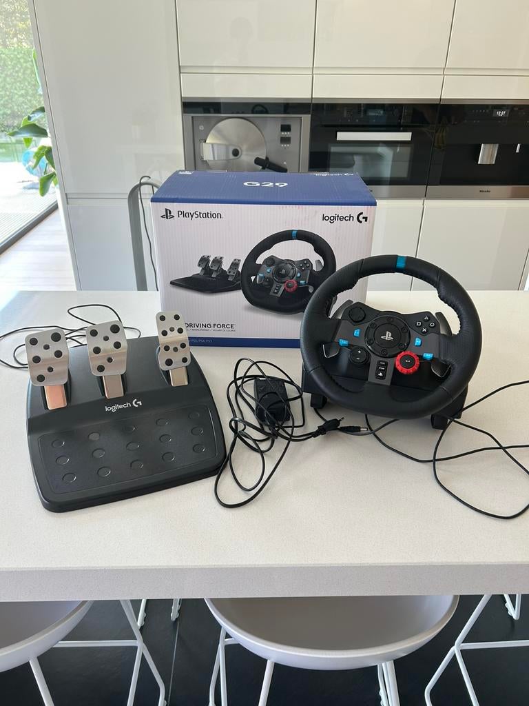 Logitech G29 (zo goed als nieuw, originele verpakking), Games en Spelcomputers, Ophalen of Verzenden, Zo goed als nieuw, Stuur of Pedalen