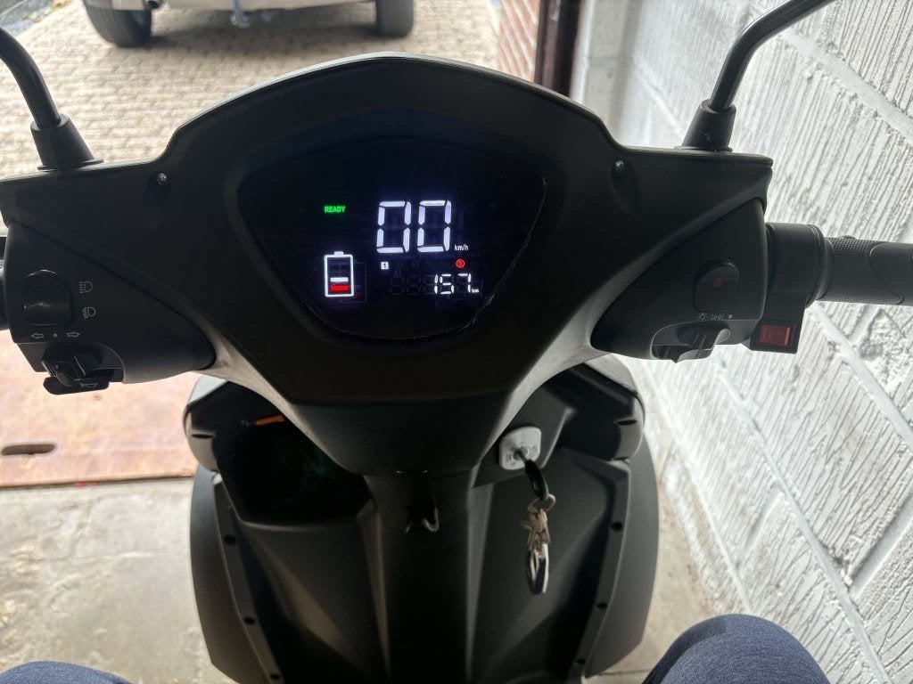 Scootmobiel Mega Q4, Zo goed als nieuw, 16 km/u of meer, 46 km of meer, Ophalen