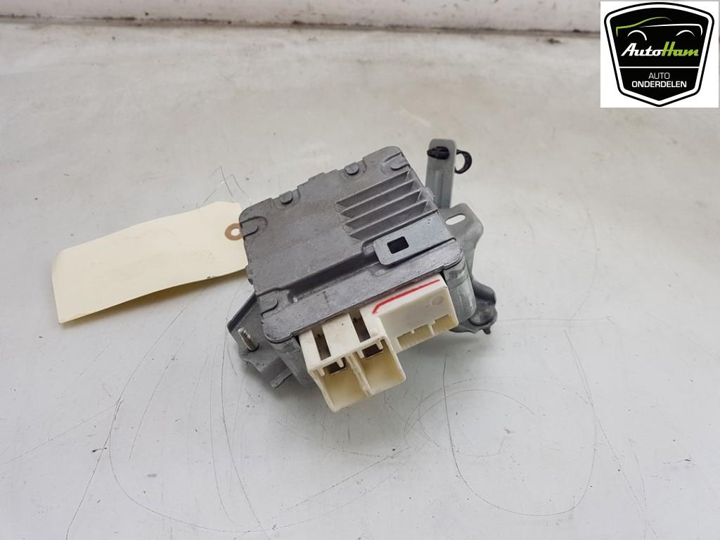 ORDINATEUR DIRECTION ASSISTEE Toyota Yaris II (P9), Utilisé, Toyota