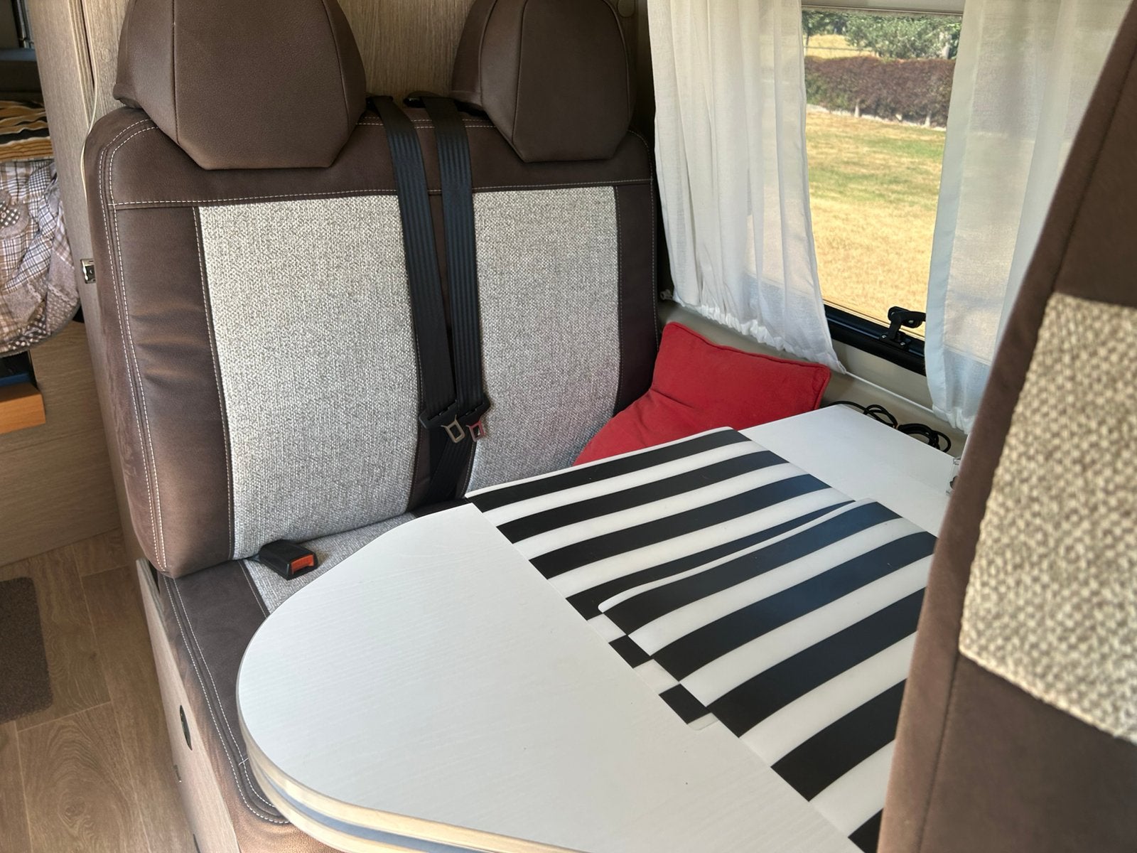Campervan citroen jumper posll 2 Wins S plus grijs 4 pers, Chemisch toilet, Buscamper of Camperbus, Ringverwarming, Pössl